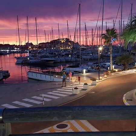 vis-à-vis Yachthafen Denia Exterior foto